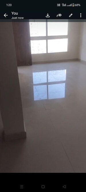 Room in 4 BHK Apartment at Amrapali Heartbeat City, Sector 107 – for Rent