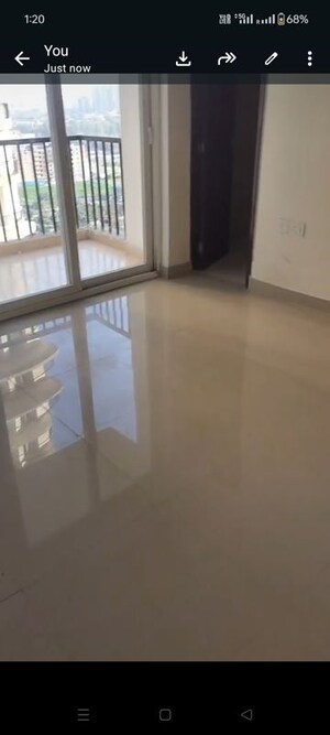 Room in 4 BHK Apartment at Amrapali Heartbeat City, Sector 107 – for Rent