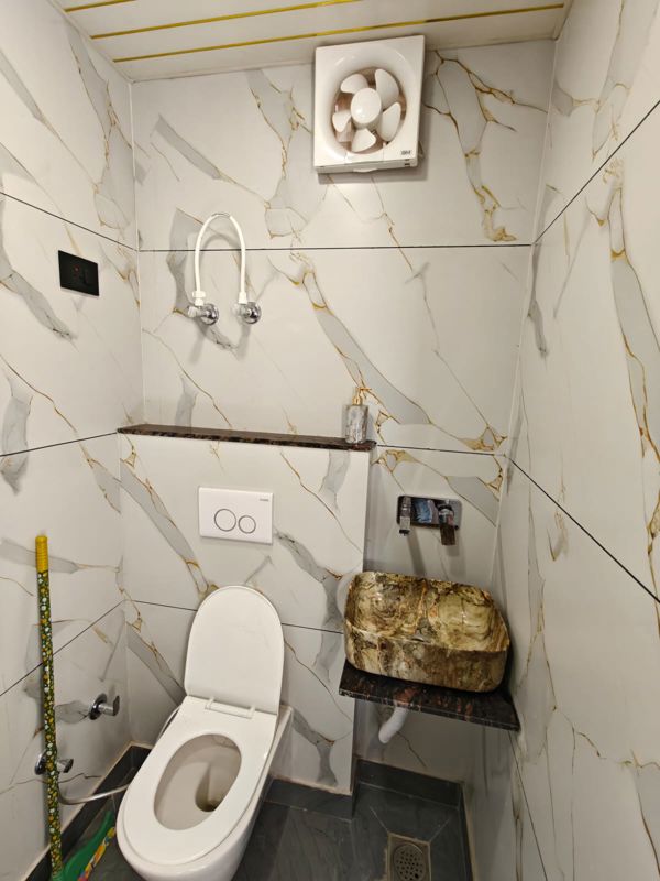 2 BHK + Extra Room Builder Floor For Rent in Ramesh Nagar