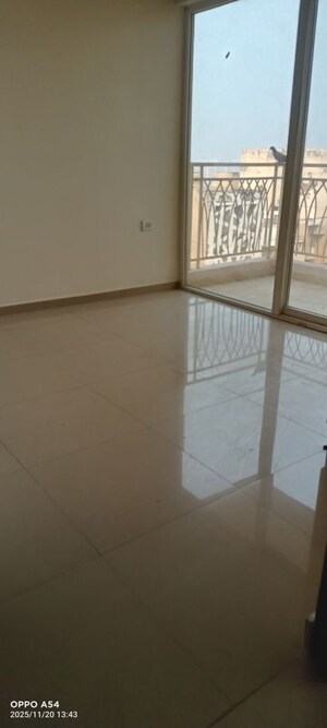 Room in 2 BHK Apartment at Mahagun Mywoods, Sector 16c Greater Noida – for Sale