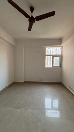 2.5 BHK + Study Room Apartment For Sale in Nimbus The Golden Palm