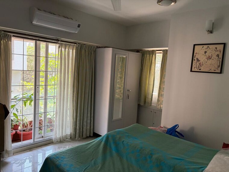 Bedroom, bandra west 2.5 Bedroom 1000 Sq.Ft. Apartment In Bandra West Mumbai 10144887