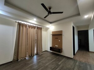 Bedroom in 3 BHK Builder Floor at Unitech Greenwood City Apartment, Sector 45 – for Rent