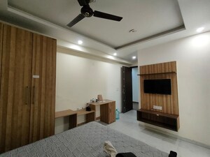 Bedroom in 3 BHK Builder Floor at Unitech Greenwood City Apartment, Sector 45 – for Rent