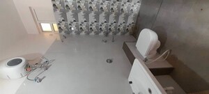 Team Area in 5 BHK Villa at Vip Colony – for Rent