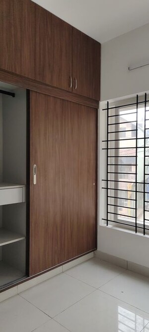 Room in 1 BHK Apartment at Indiranagar – for Rent