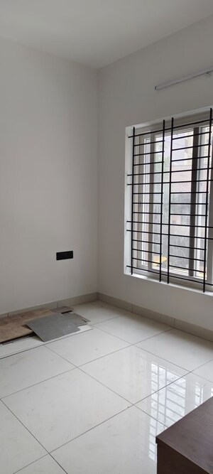 Room in 1 BHK Apartment at Indiranagar – for Rent
