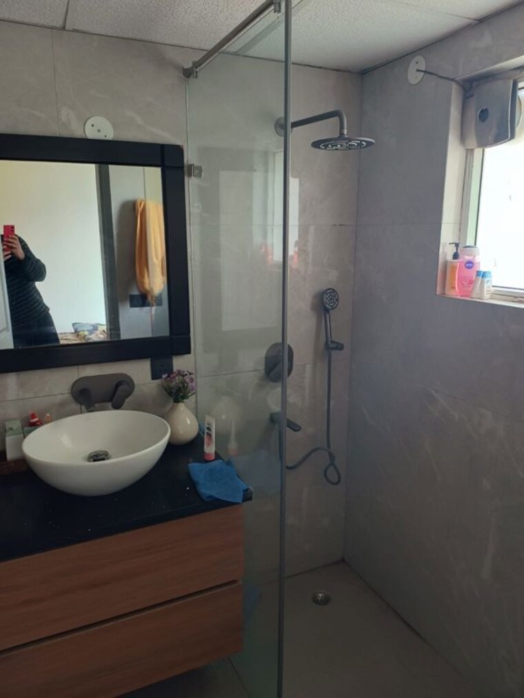 Bathroom, paramount-floraville 2.5 Bedroom 1240 Sq.Ft. Apartment In Sector 137 Noida 10145042
