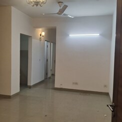 2 BHK + Study Room Apartment For Rent in Emaar Emerald Estate