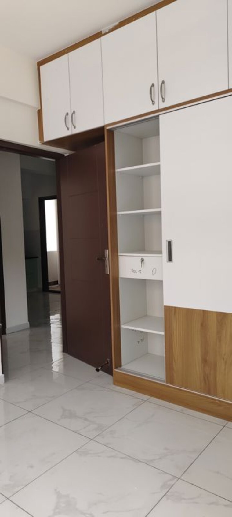 Room, domlur 1 Bedroom 600 Sq.Ft. Apartment In Domlur Bangalore 10145067