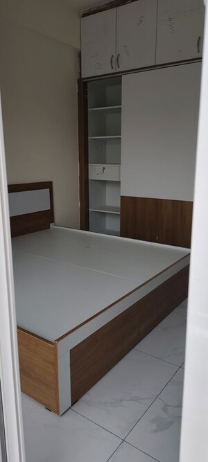 Room in 1 BHK Apartment at Domlur – for Rent