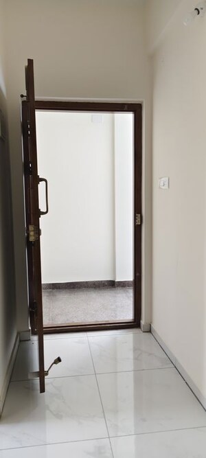 Furnished Amenities in 1 BHK Apartment at Domlur – for Rent