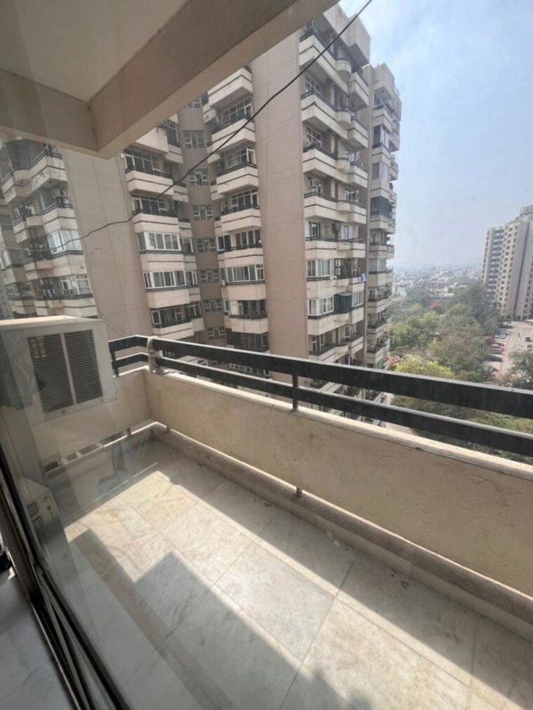 Balcony, ansal-sushant-estate 2 Bedroom 980 Sq.Ft. Apartment In Sector 52 Gurgaon 10145071