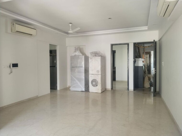 Room, santacruz west 3 Bedroom 1200 Sq.Ft. Apartment In Santacruz West Mumbai 10145072