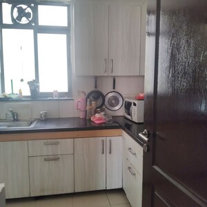 Kitchen in 3.5 BHK Apartment at Sector 33 – for Rent