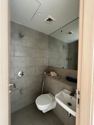 Bathroom in 4 BHK Apartment at Rustomjee Crown, Prabhadevi – for Sale