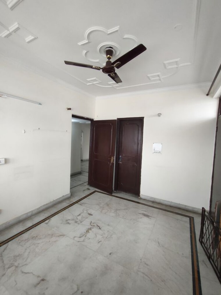 Room, sector 22 dwarka 3.5 Bedroom 1850 Sq.Ft. Apartment In Sector 22 Dwarka Delhi 10145122