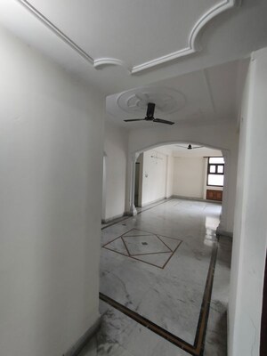 Bathroom in 3.5 BHK Apartment at Sector 22 Dwarka – for Rent