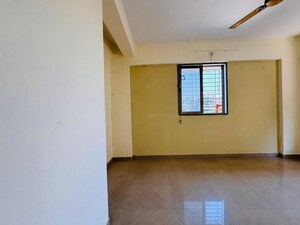 Room in 3 BHK Builder Floor at Sector 104 – for Sale