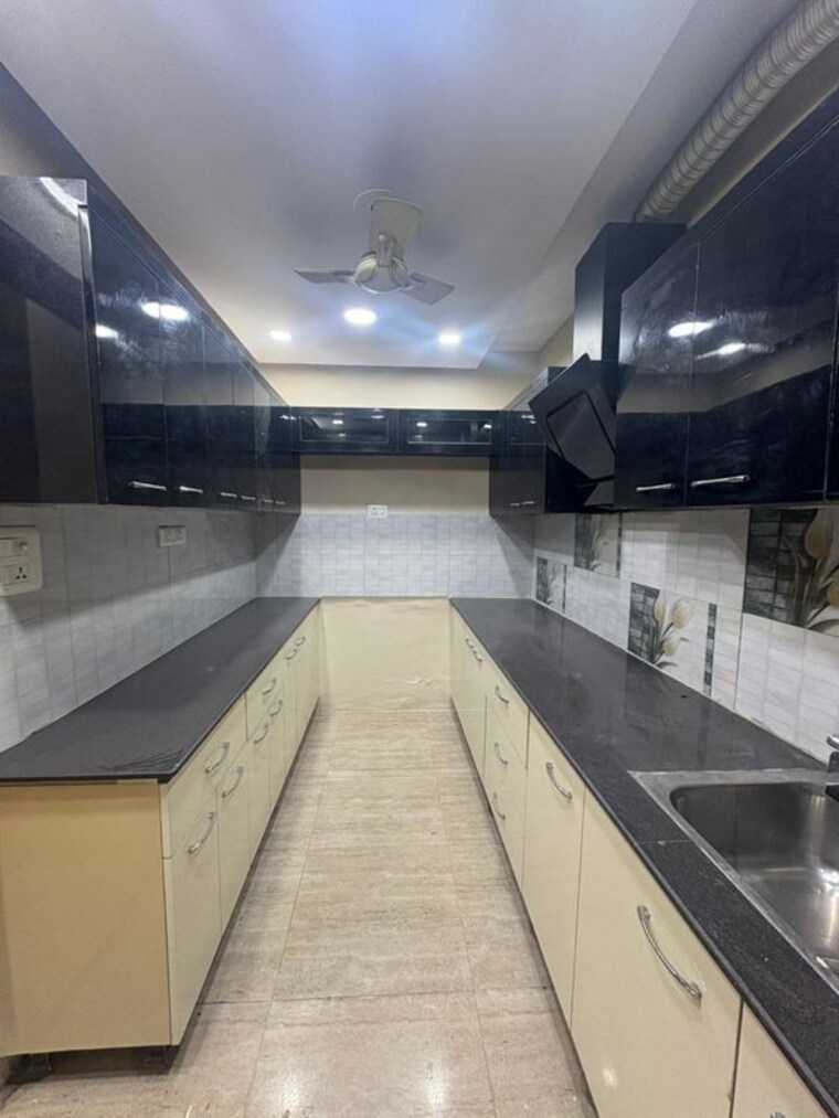 Kitchen, sector 56 3 Bedroom 2200 Sq.Ft. Builder Floor In Sector 56 Gurgaon 10145164
