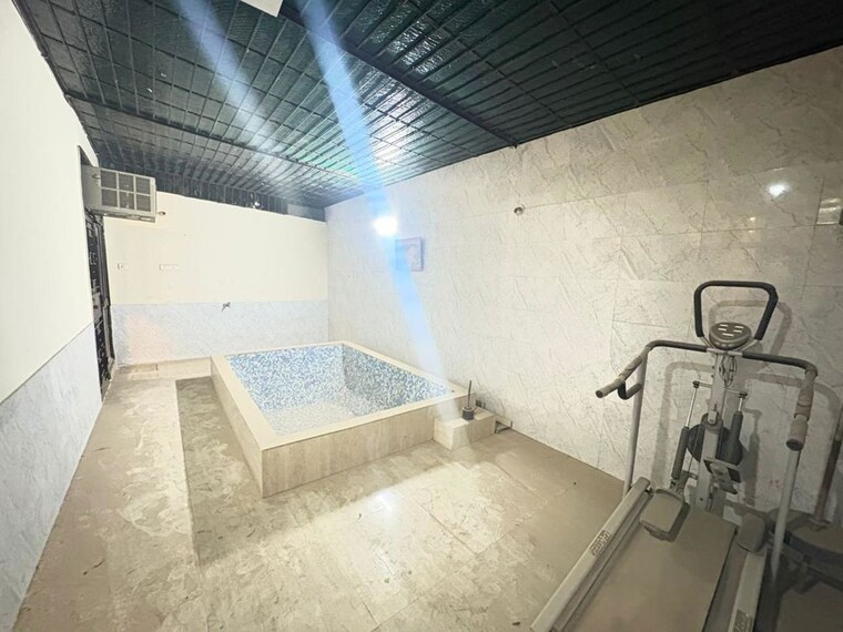 Swimming Pool, sector 56 3 Bedroom 2200 Sq.Ft. Builder Floor In Sector 56 Gurgaon 10145164