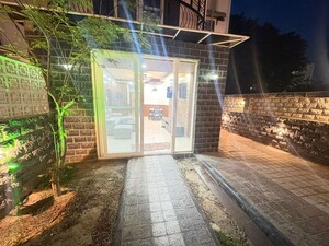 Balcony in 3 BHK Builder Floor at Sector 56 – for Rent