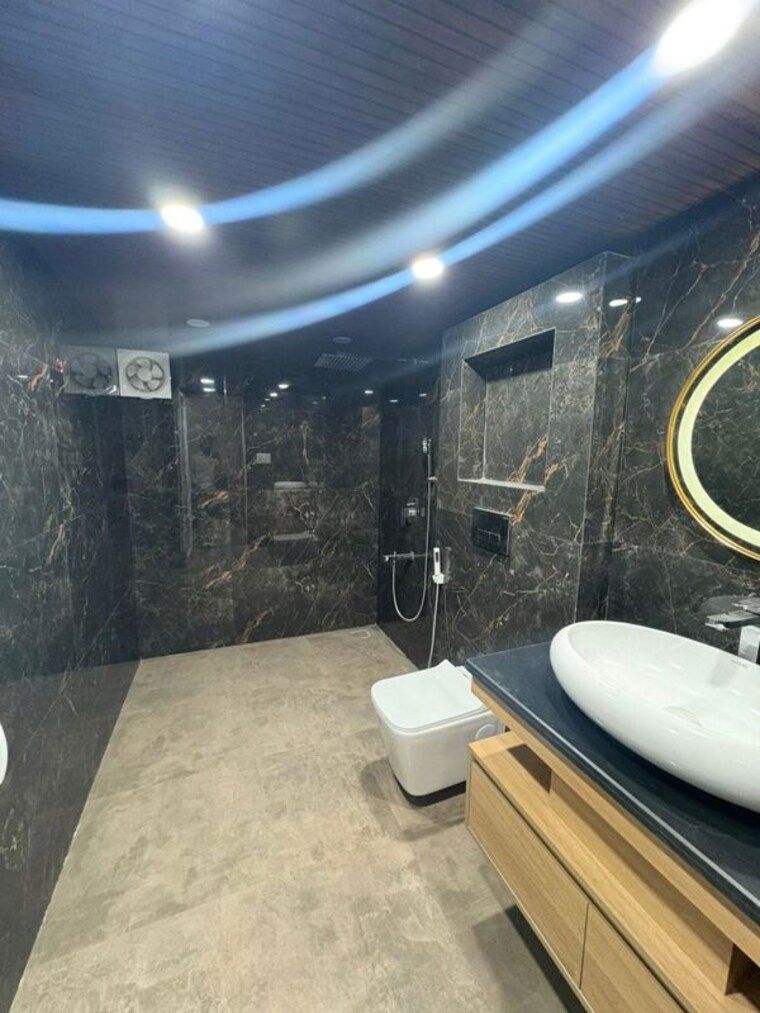 Attached Bathroom, sector 56 3 Bedroom 2200 Sq.Ft. Builder Floor In Sector 56 Gurgaon 10145164