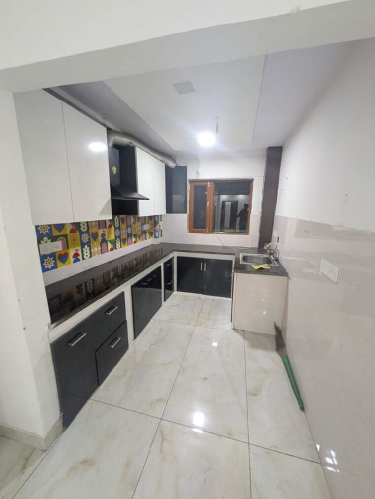 Kitchen, sector 57 3 Bedroom 2250 Sq.Ft. Builder Floor In Sector 57 Gurgaon 10145339