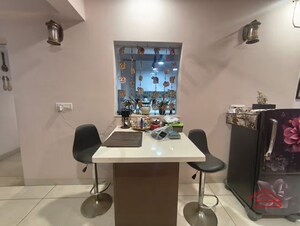 Room in 5 BHK Apartment at Spectra Palmwoods, Whitefield – for Sale