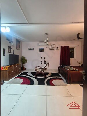 Team Area in 5 BHK Apartment at Spectra Palmwoods, Whitefield – for Sale