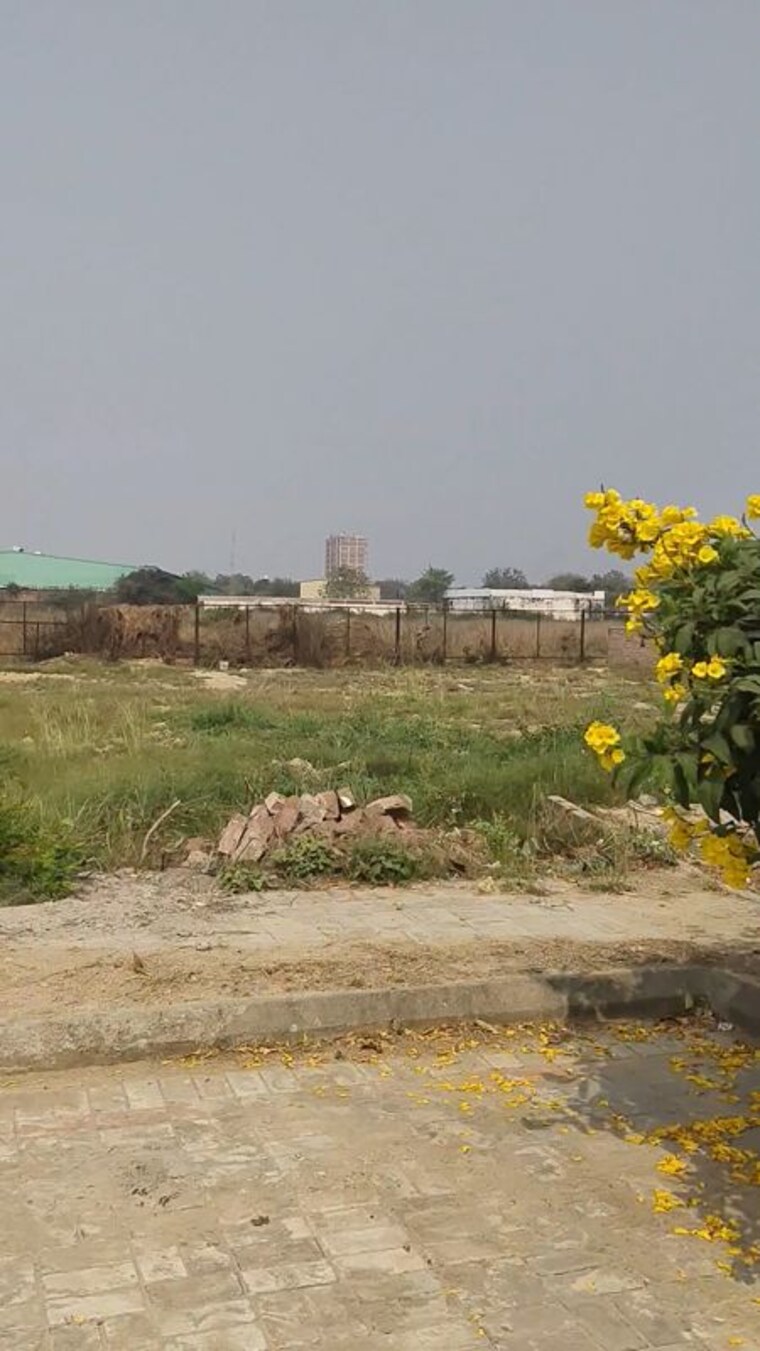 undefined, dlf-garden-city  2241 Sq.Ft. Plot In Mohanlalganj Lucknow 10145398