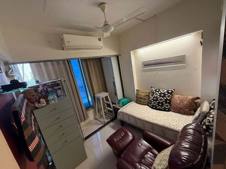 Living Room, shrushti-chs-ltd 3 Bedroom 1200 Sq.Ft. Apartment In Andheri East Mumbai 9552178