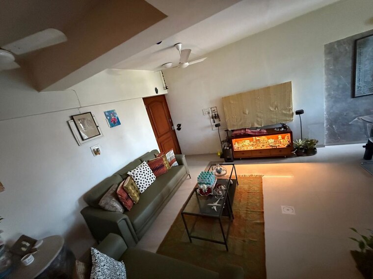 Living Room, shrushti-chs-ltd 3 Bedroom 1200 Sq.Ft. Apartment In Andheri East Mumbai 9552178