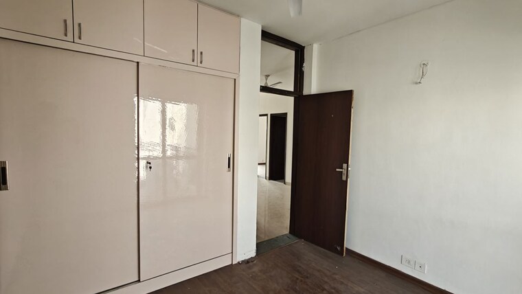 Room, sector 8 3 Bedroom 1170 Sq.Ft. Builder Floor In Sector 8 Faridabad 10145634