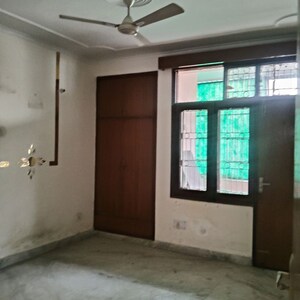 Room in 3 BHK Builder Floor at Ardee City, Sector 52 – for Rent
