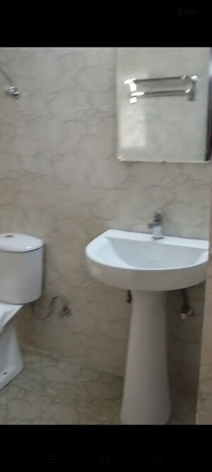 Bathroom in 3.5 BHK Apartment at Amrapali Heartbeat City, Sector 107 – for Rent