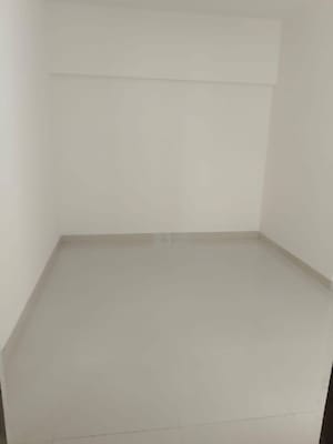 Room in 1 BHK Apartment at Kolte Ivy Estate Villa, Agalambe – for Rent