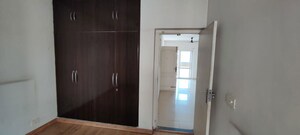 Room in 3.5 BHK Apartment at BPTP Park 81, Sector 81 – for Rent