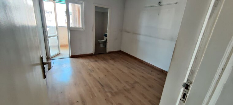 Room, bptp-park-81 3.5 Bedroom 300 Sq.Yd. Apartment In Sector 81 Faridabad 10145619