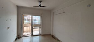 Room in 3.5 BHK Apartment at BPTP Park 81, Sector 81 – for Rent