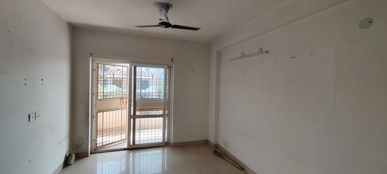 Room, bptp-park-81 3.5 Bedroom 300 Sq.Yd. Apartment In Sector 81 Faridabad 10145619