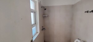 Room in 3.5 BHK Apartment at BPTP Park 81, Sector 81 – for Rent