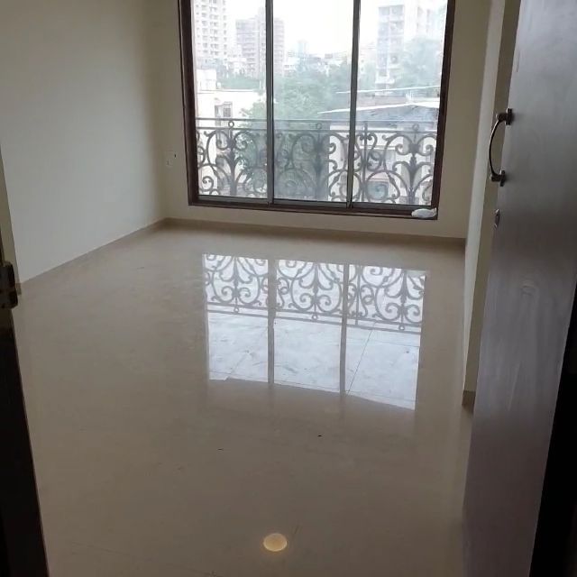 1 BHK 400 Sq.Ft. Apartment in The Makwana Om Palace