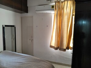 Building Lobby in 2 BHK Apartment at Amolik Heights, Sector 88 – for Rent