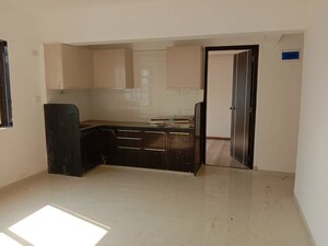 Room in 2 BHK Apartment at Indu Ganesh CHS, Sion – for Sale