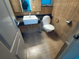 Bathroom in 3.5 BHK Apartment at Bestech Park View City 2, Sector 49 – for Rent