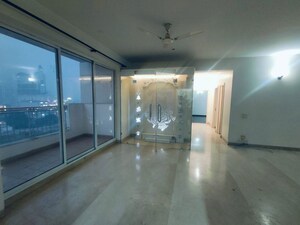 Living Room in 3.5 BHK Apartment at Bestech Park View City 2, Sector 49 – for Rent