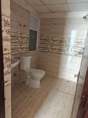 Bathroom in 3 BHK Apartment at Amrapali Golf Homes, Sector 4 Greater Noida – for Sale