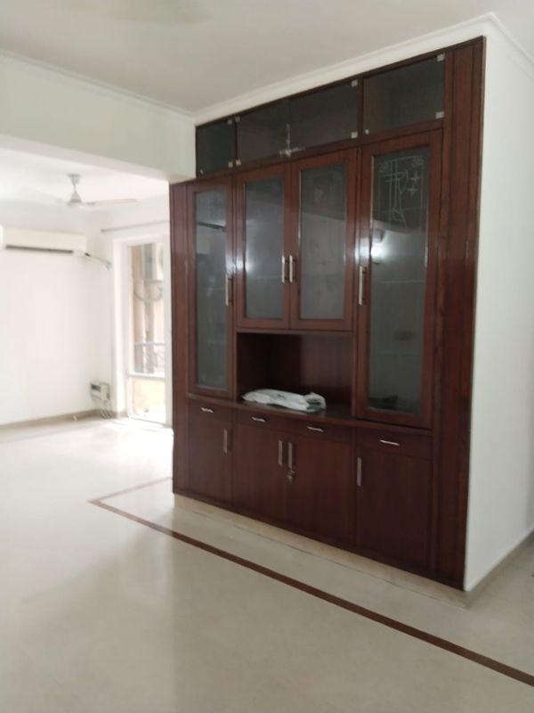 2.5 BHK + Study Room Apartment For Rent in Orchid Petals