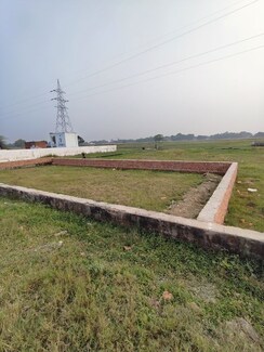 Plot For Sale in Jalhupur